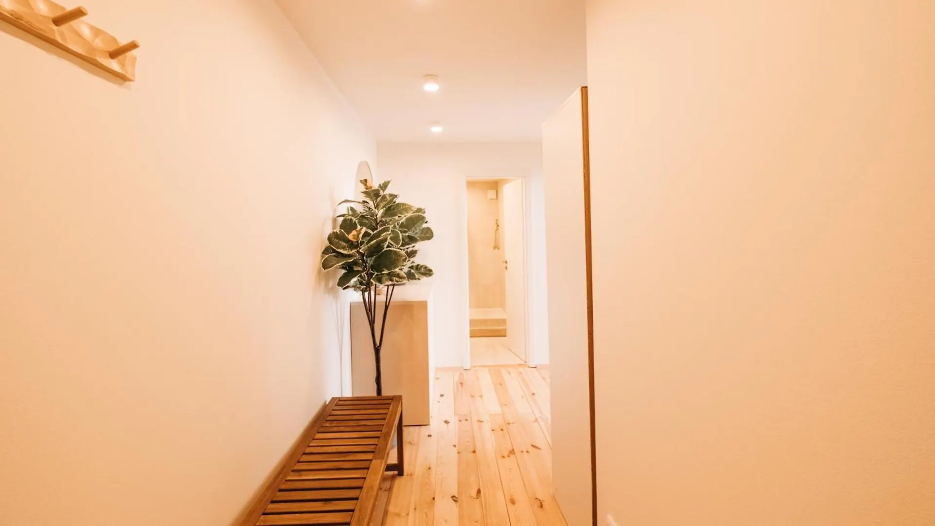 프라하 Modern Sunlit Loft With A/C In Prime Location 아파트