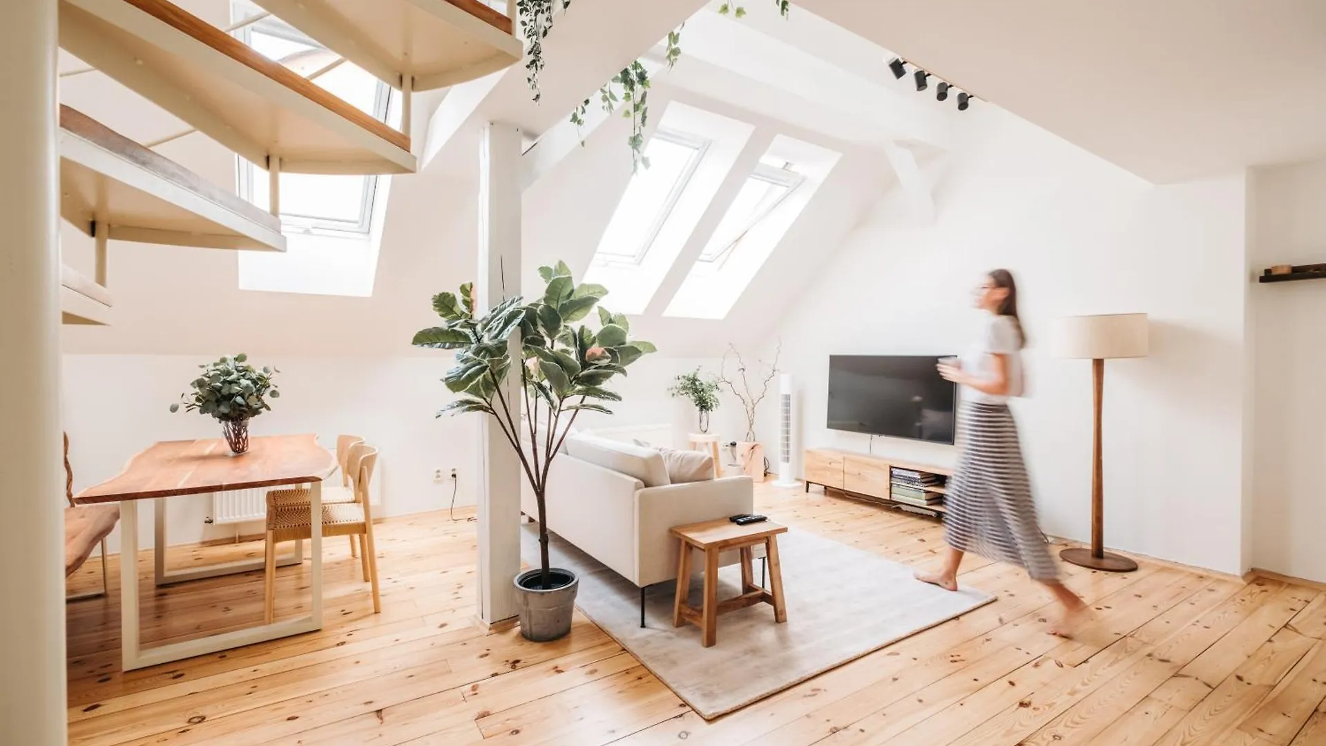 프라하 Modern Sunlit Loft With A/C In Prime Location 아파트