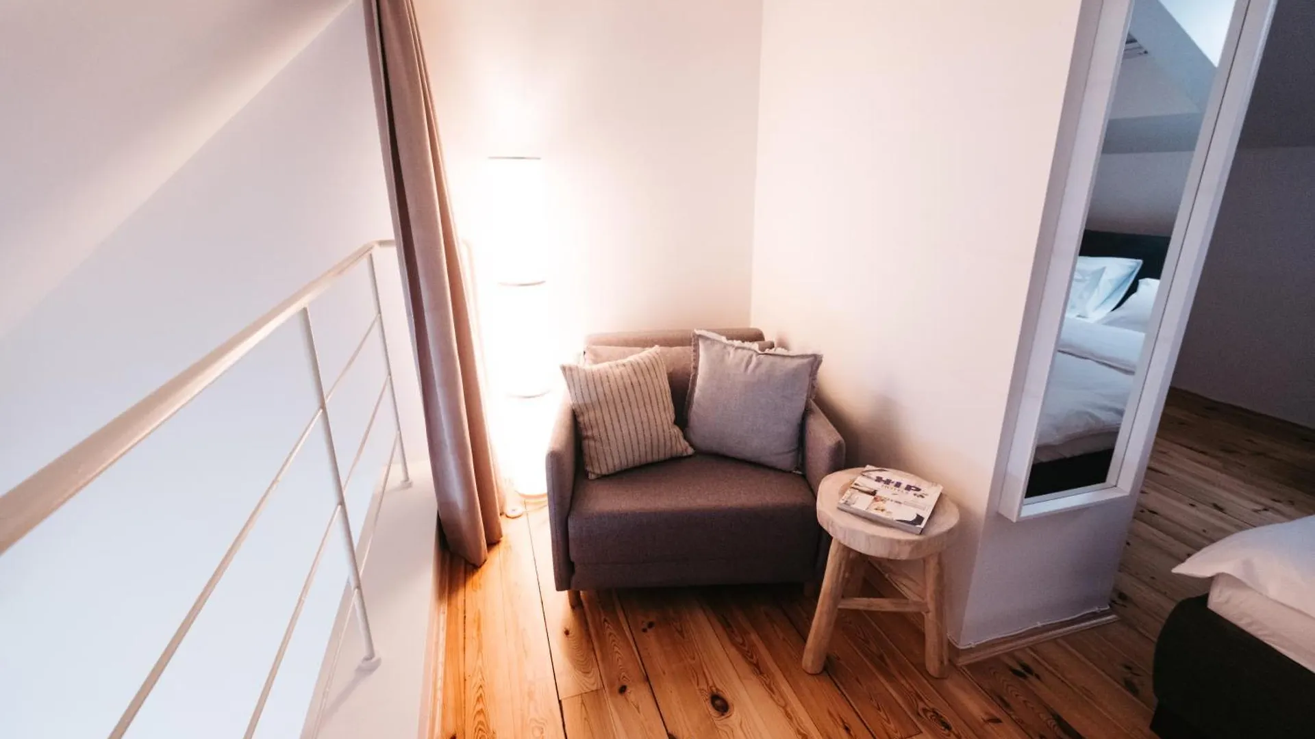 Modern Sunlit Loft With A/C In Prime Location Apartment Prague Czech Republic