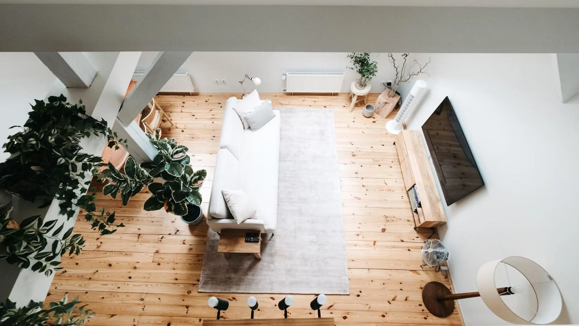 Modern Sunlit Loft With A/C In Prime Location Apartment Prague Czech Republic
