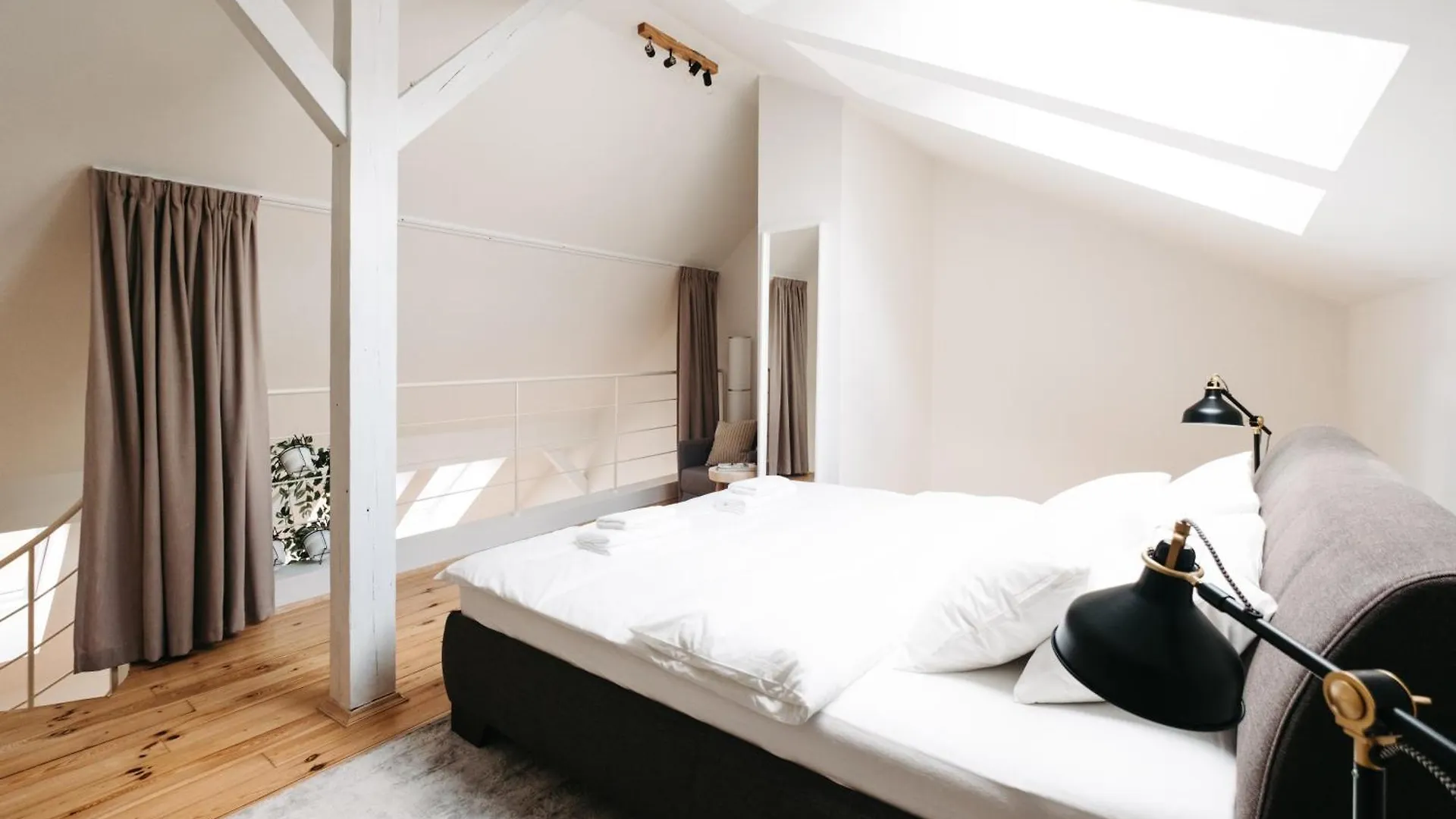 Modern Sunlit Loft With A/C In Prime Location Apartment Prague 0*,  Czech Republic