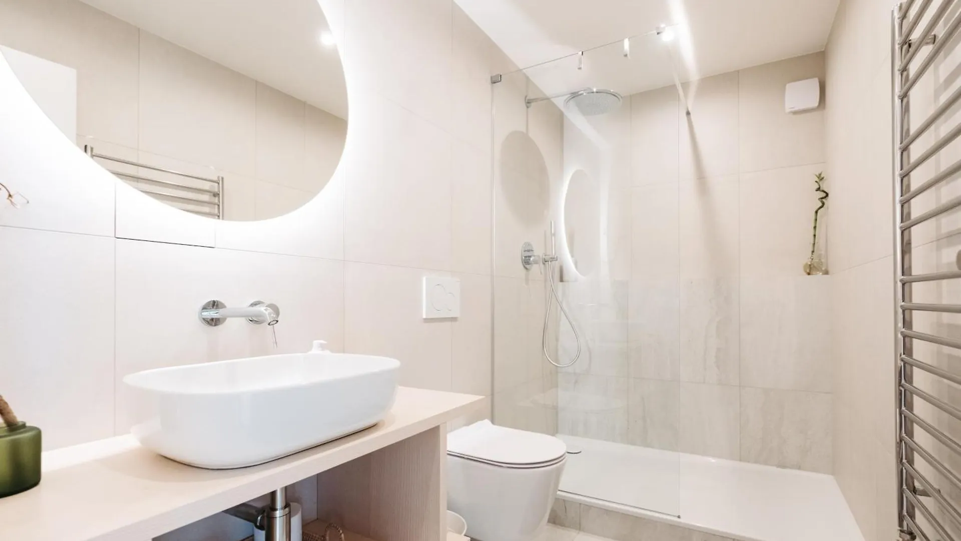 Modern Sunlit Loft With A/C In Prime Location Apartment Prague 0*,  Czech Republic