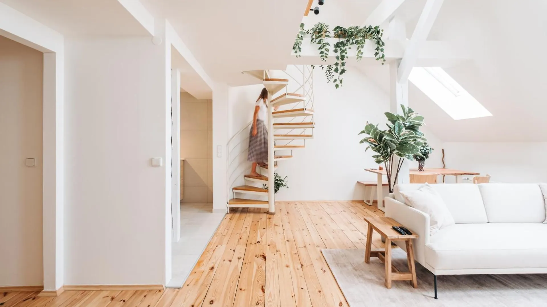 Modern Sunlit Loft With A/C In Prime Location Apartment Prague